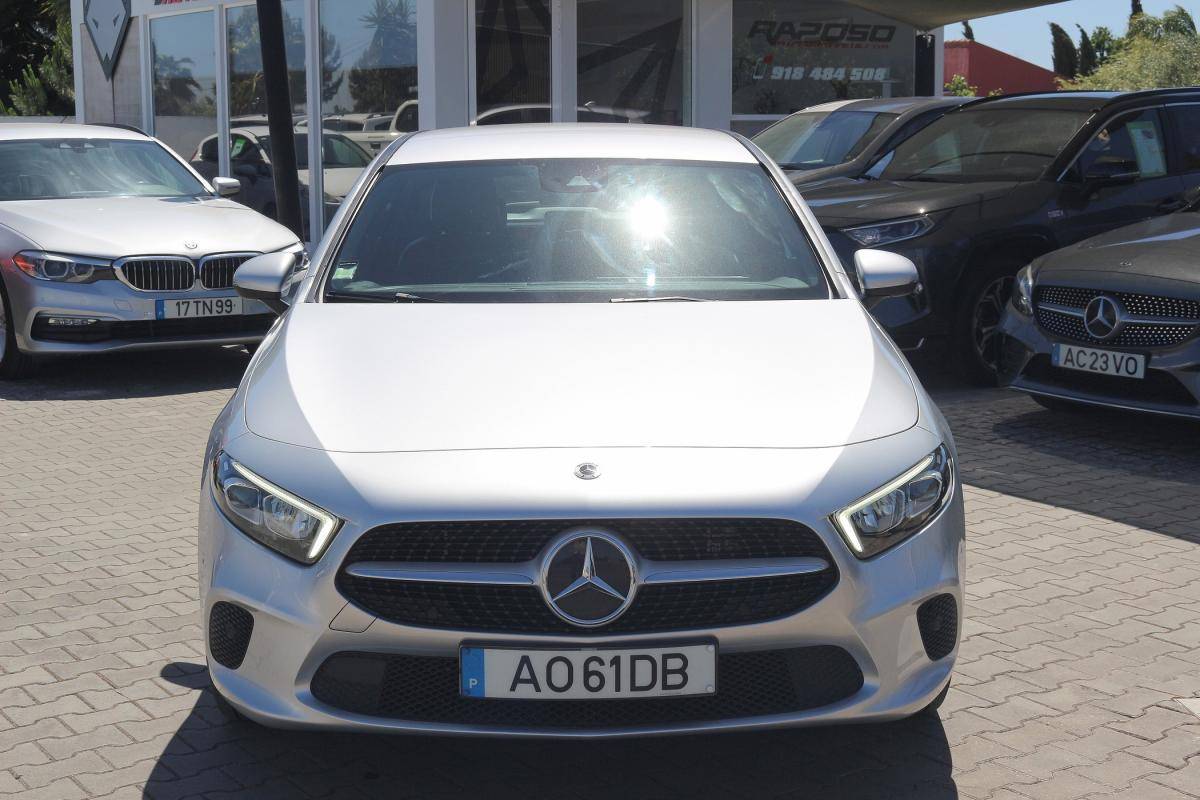 mercedes-benz-classe-a-2022-hibrido-a-gasolina-1332cc