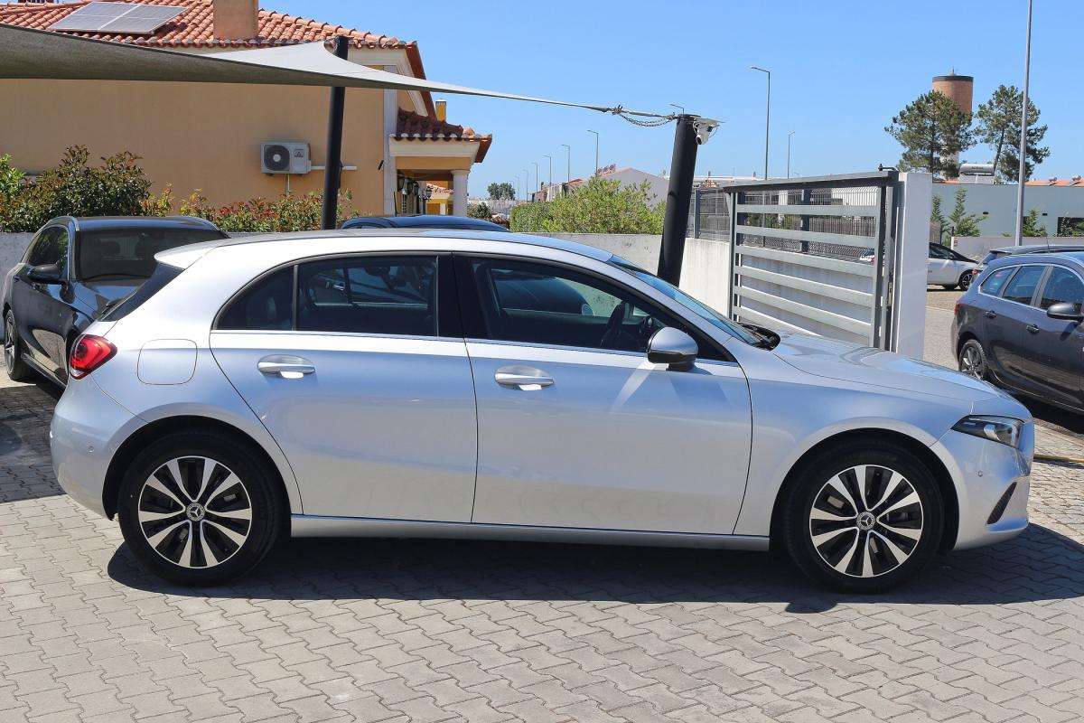 mercedes-benz-classe-a-2022-hibrido-a-gasolina-1332cc