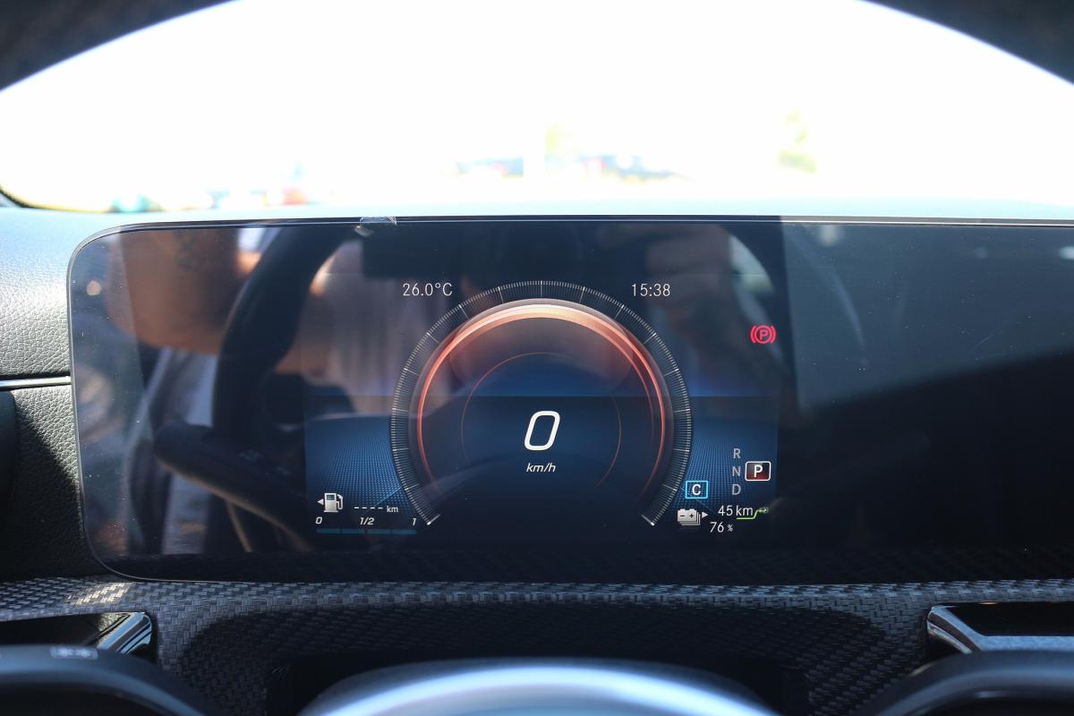 mercedes-benz-classe-a-2022-hibrido-a-gasolina-1332cc