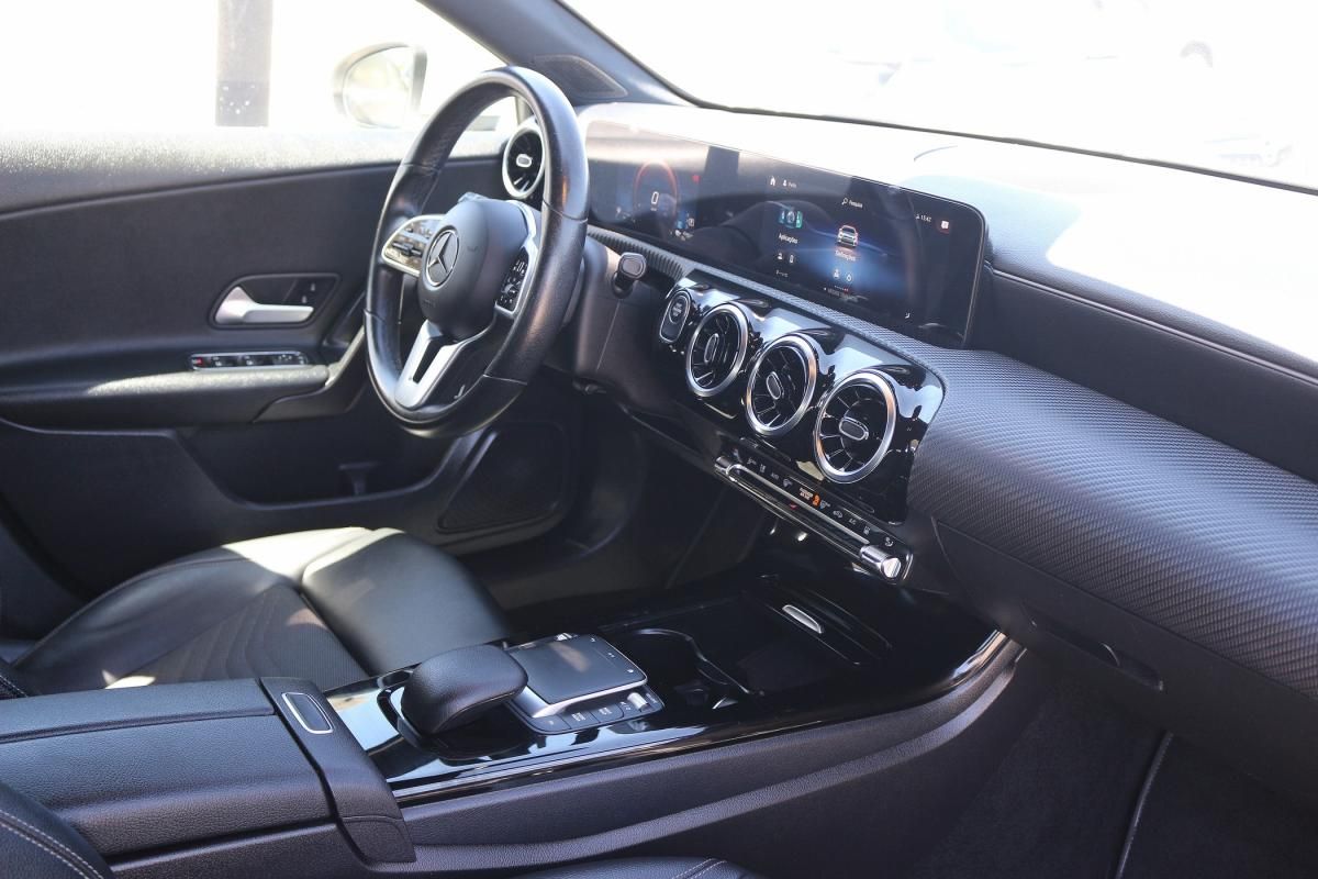 mercedes-benz-classe-a-2022-hibrido-a-gasolina-1332cc
