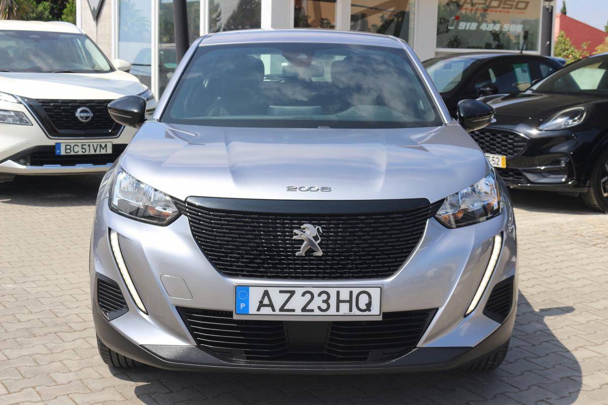 peugeot-2008-2023-gasolina-1199cc