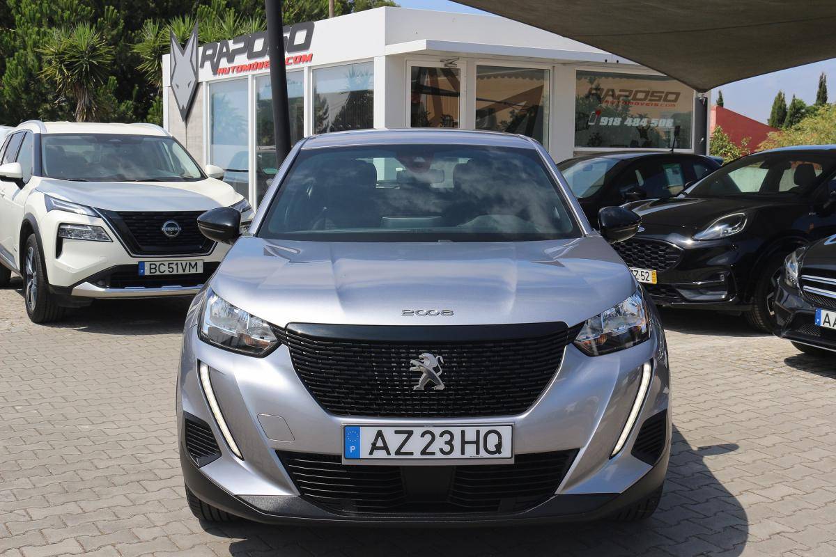 peugeot-2008-2023-gasolina-1199cc