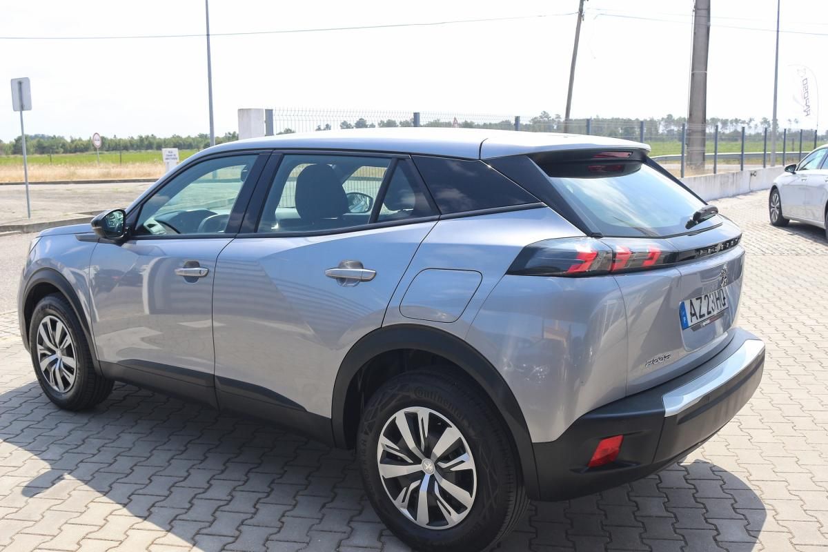 peugeot-2008-2023-gasolina-1199cc