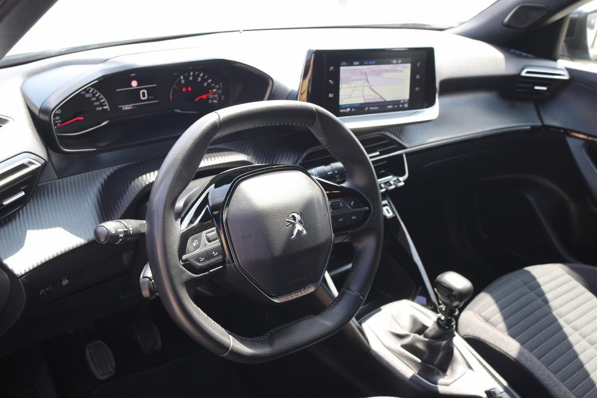 peugeot-2008-2023-gasolina-1199cc