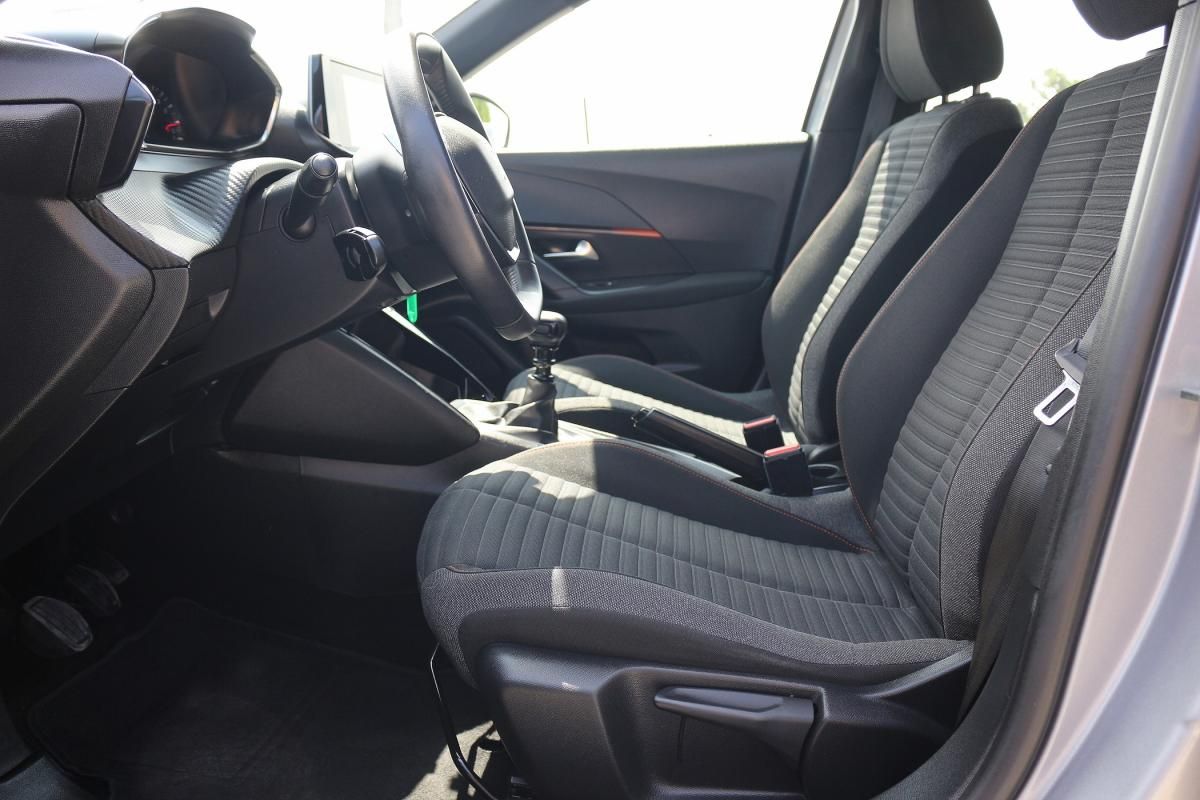 peugeot-2008-2023-gasolina-1199cc