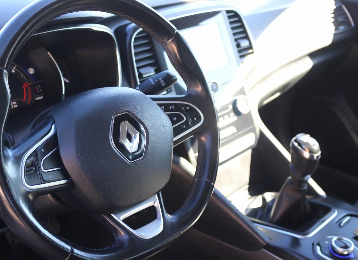 renault-talisman-sport-tourer-2018-diesel-1461cc