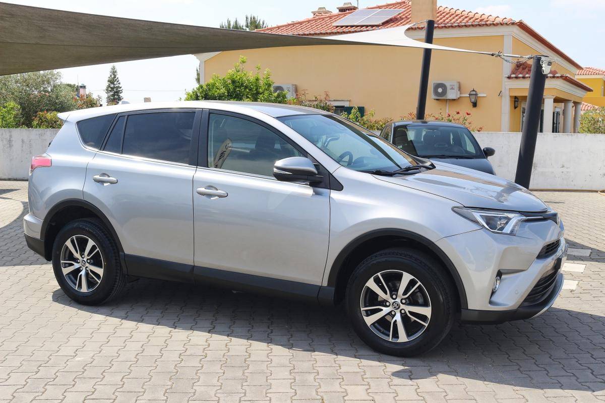 toyota-rav4-2017-diesel-1995cc