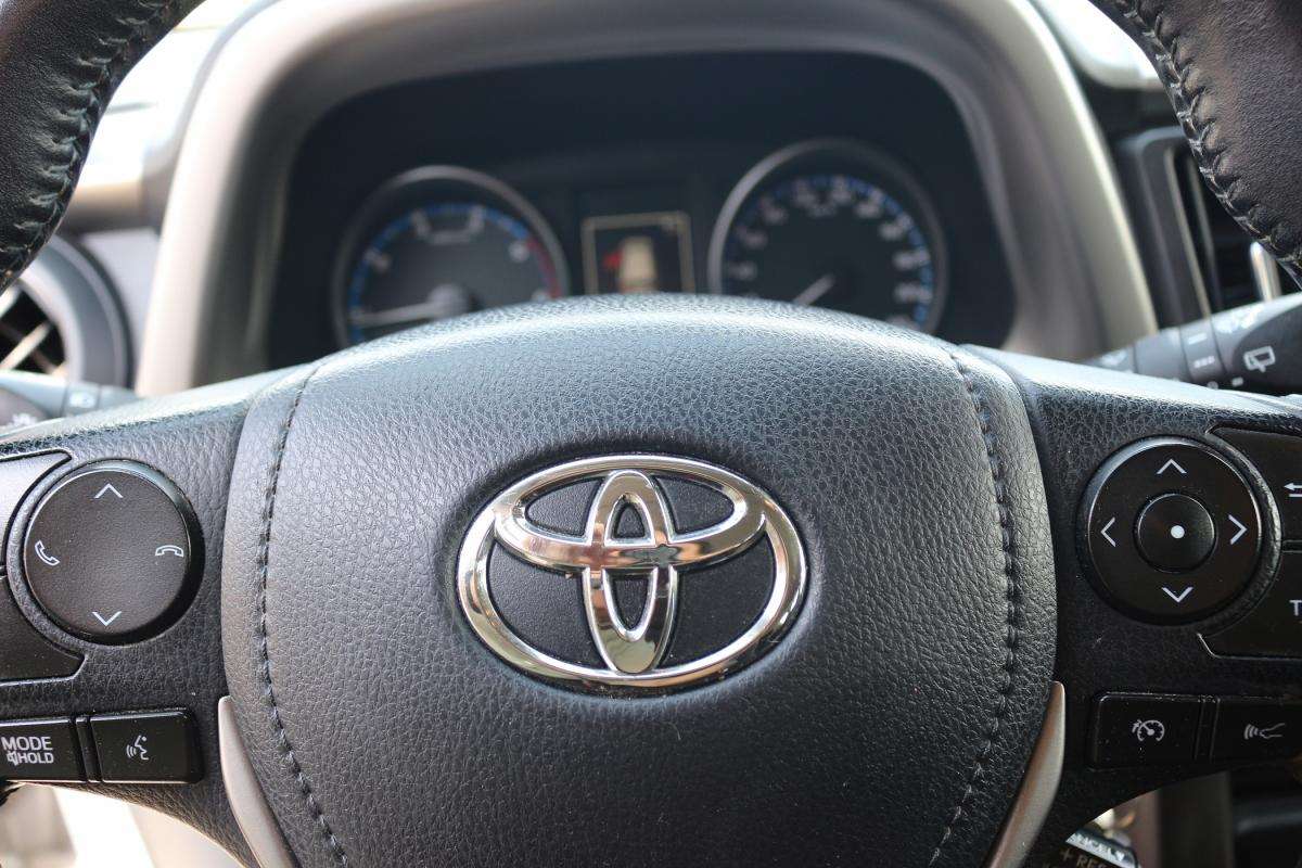 toyota-rav4-2017-diesel-1995cc