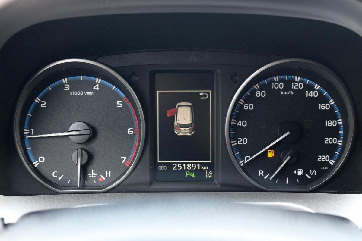 toyota-rav4-2017-diesel-1995cc