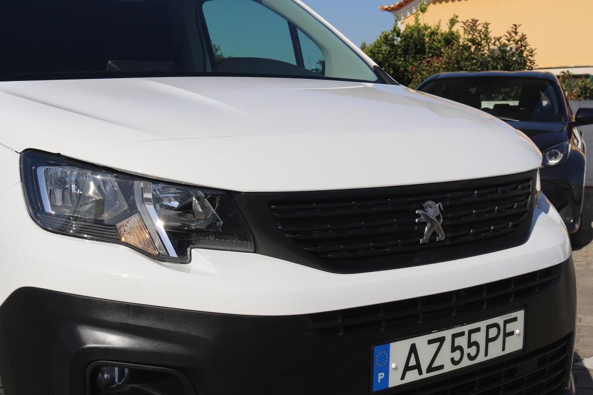 peugeot-partner-2023-diesel-1499cc