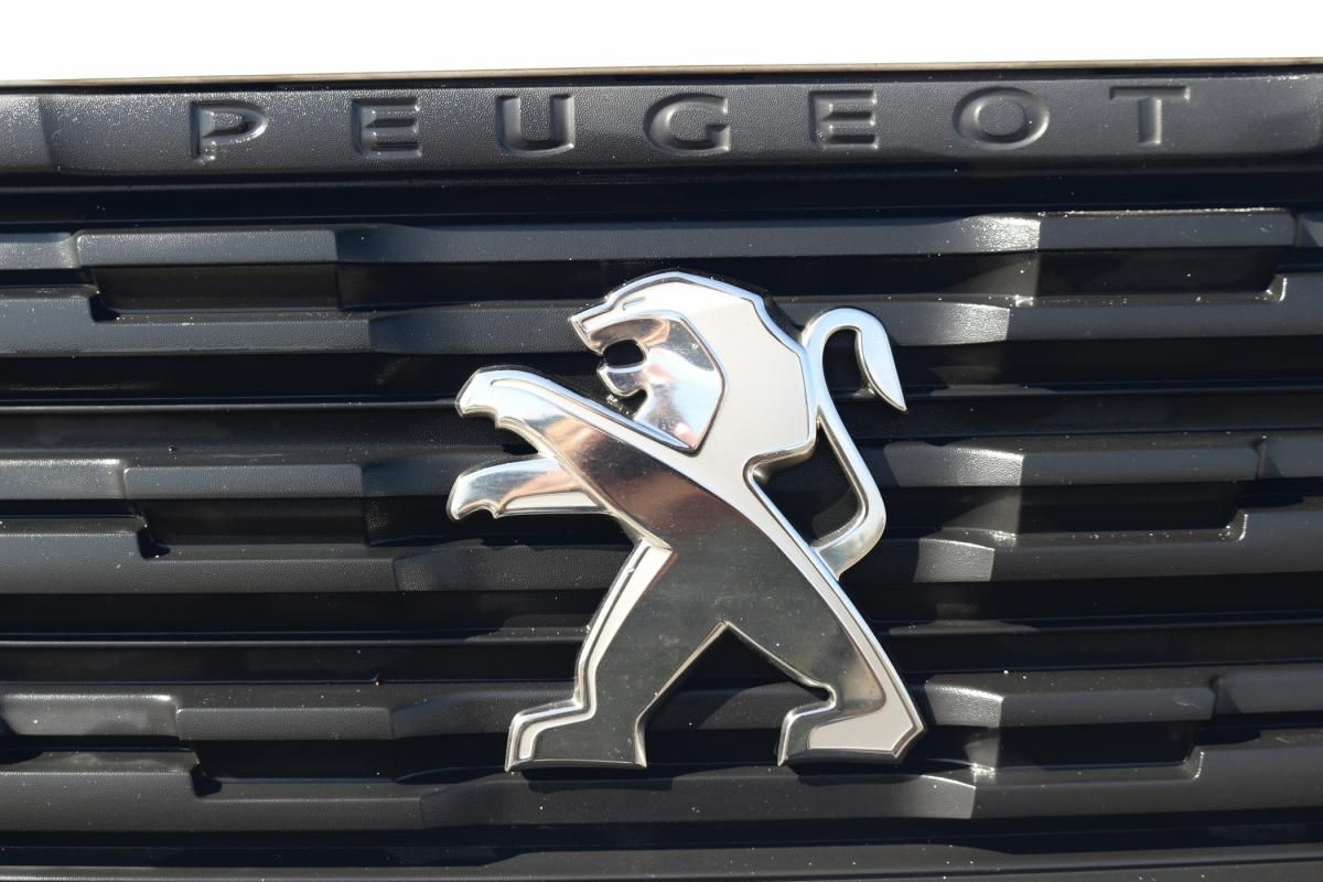 peugeot-partner-2023-diesel-1499cc