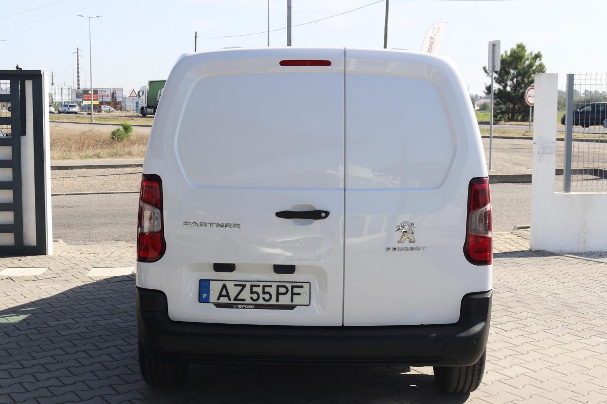 peugeot-partner-2023-diesel-1499cc