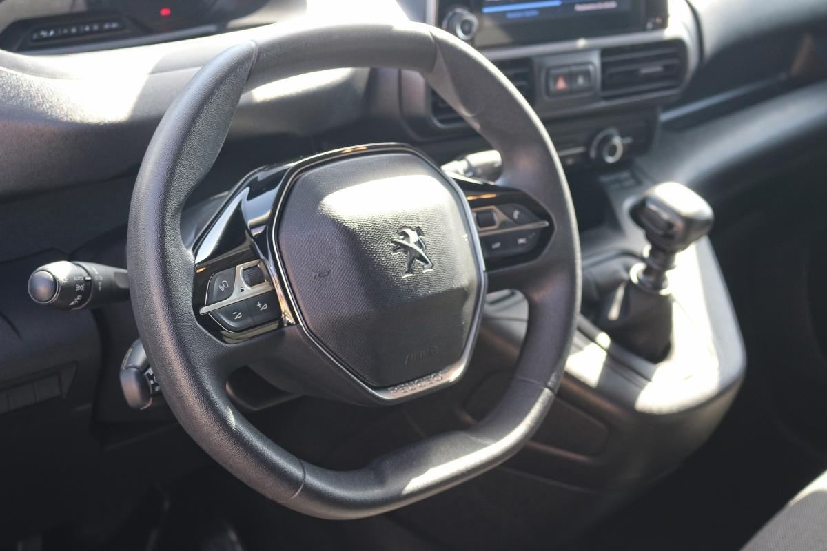 peugeot-partner-2023-diesel-1499cc