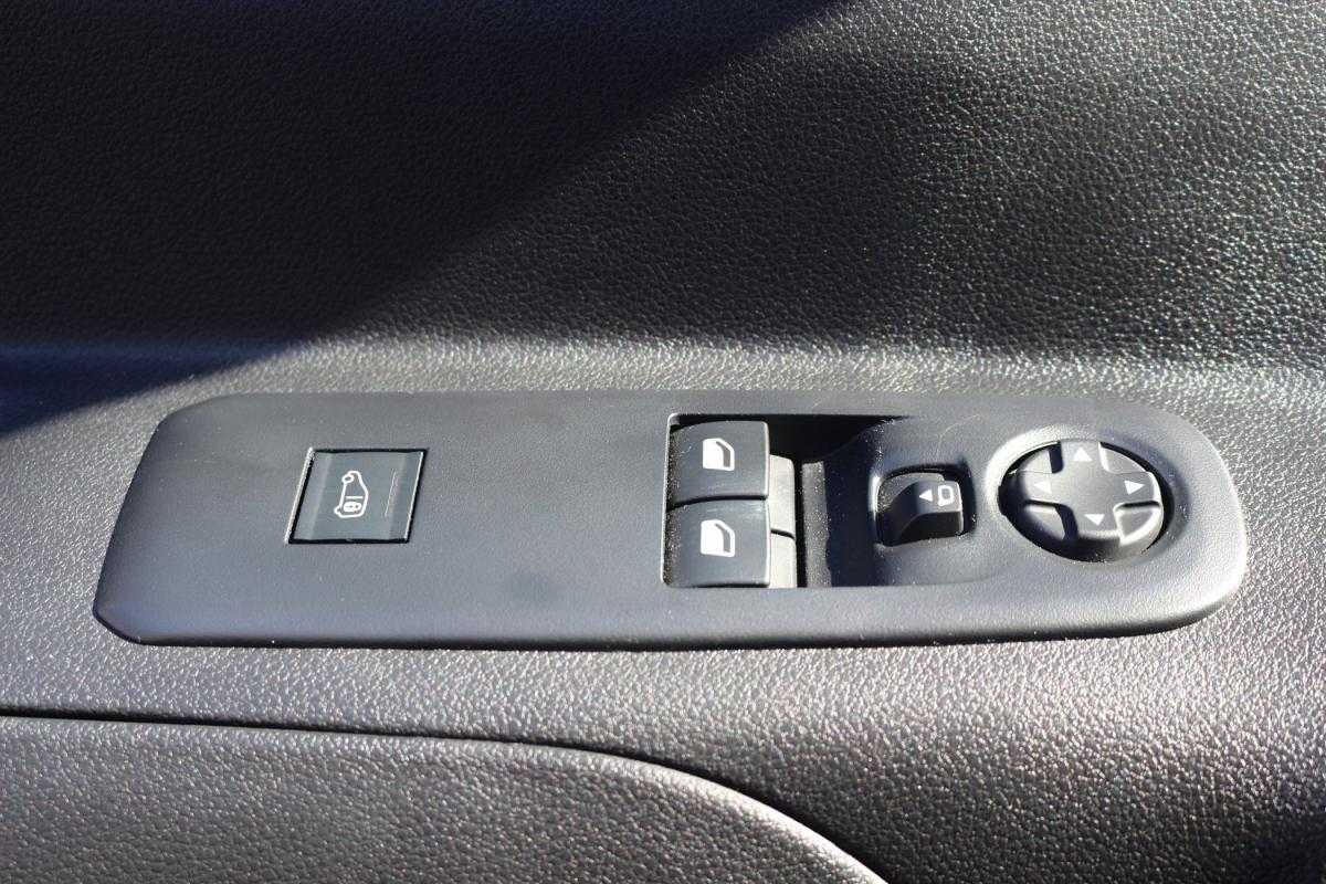 peugeot-partner-2023-diesel-1499cc