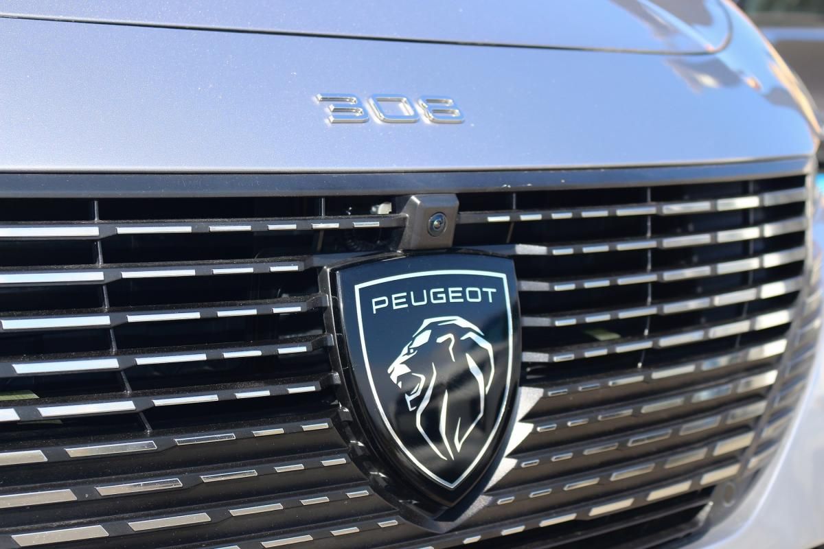 peugeot-308-2024-gasolina-1199cc