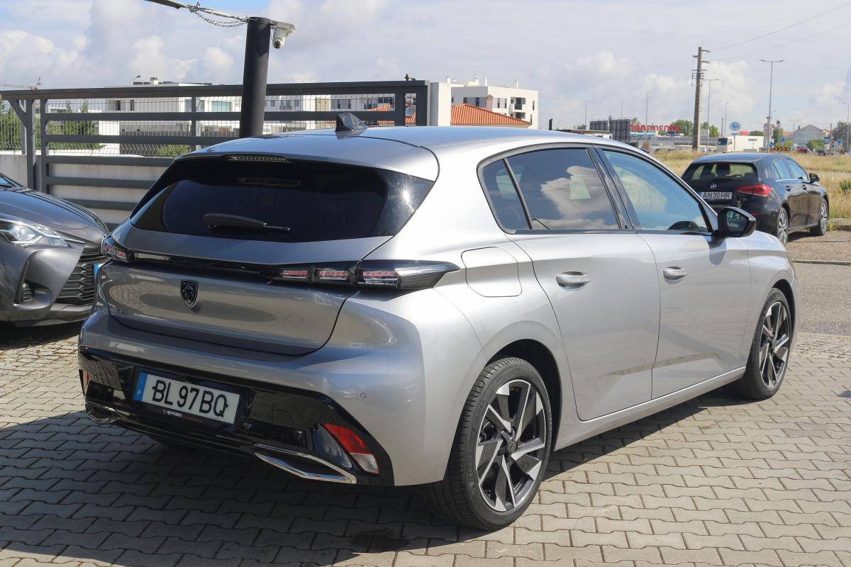peugeot-308-2024-gasolina-1199cc