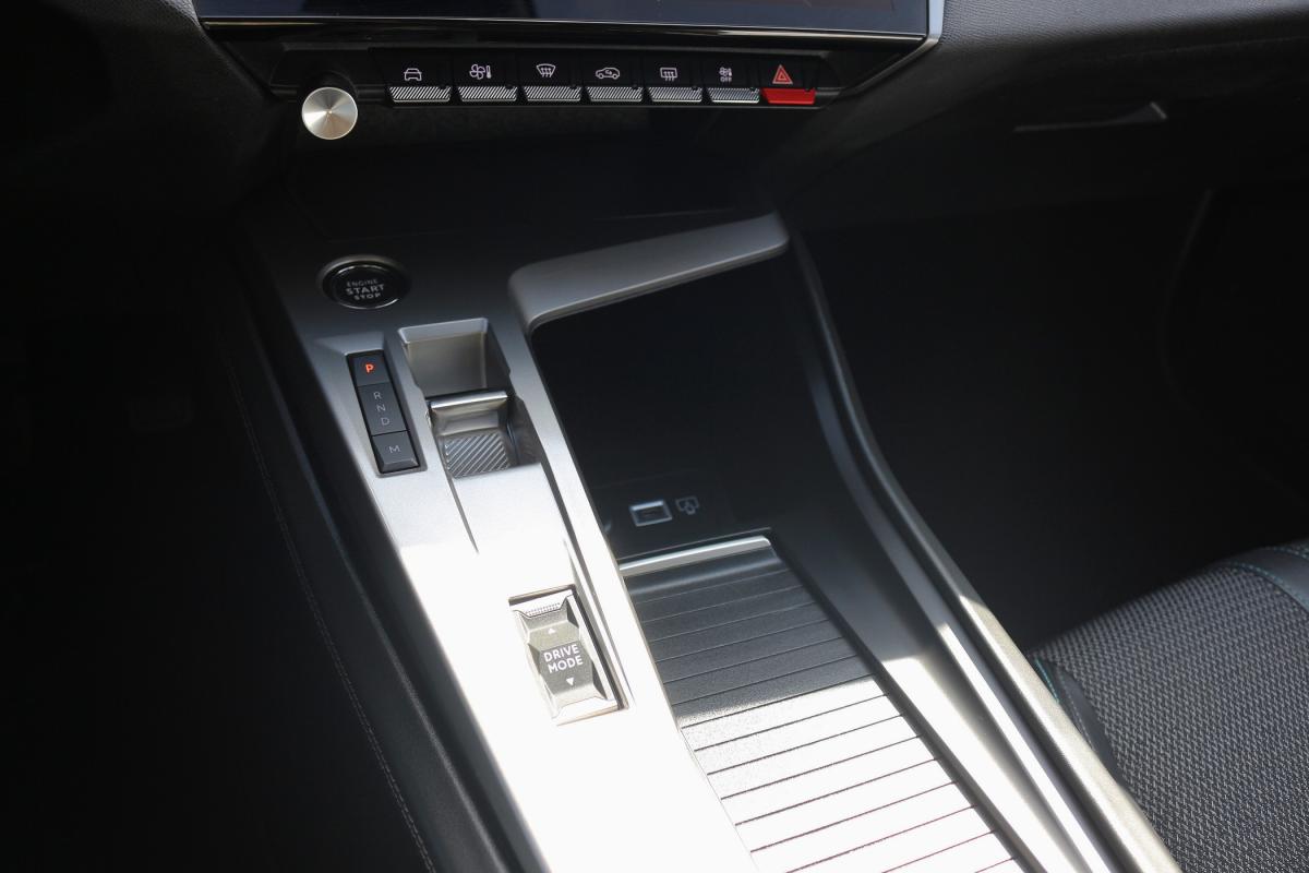 peugeot-308-2024-gasolina-1199cc