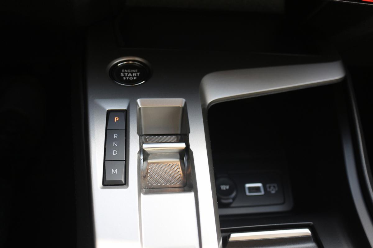 peugeot-308-2024-gasolina-1199cc