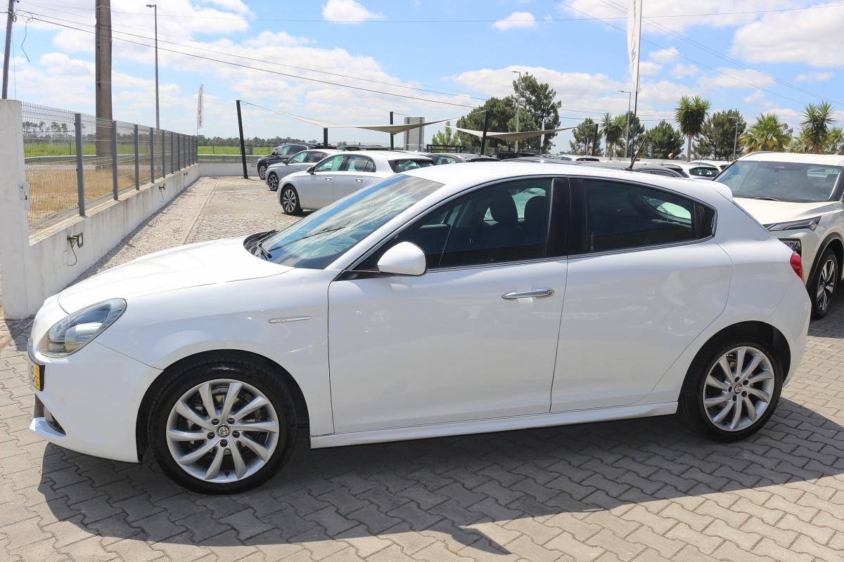 alfa-romeo-giulietta-2017-diesel-1598cc