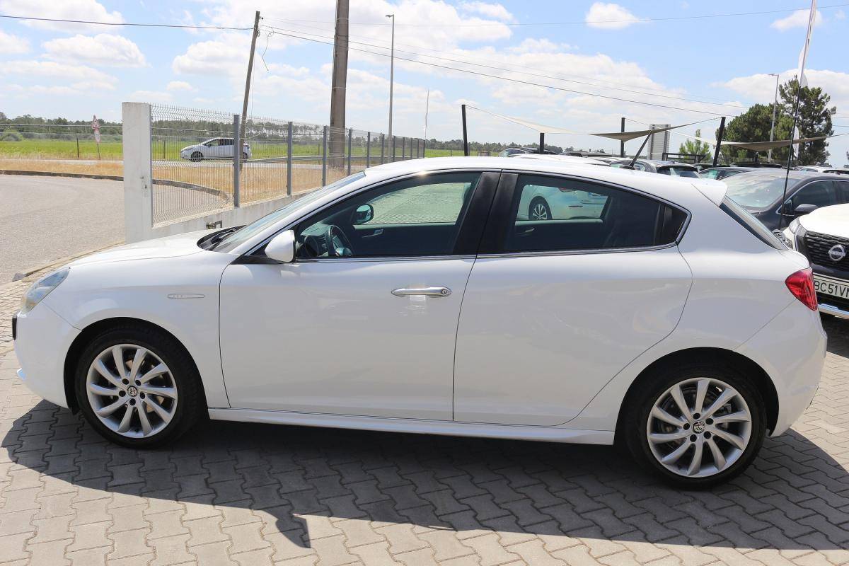 alfa-romeo-giulietta-2017-diesel-1598cc