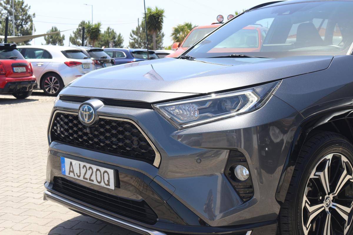 toyota-rav4-2021-hibrido-a-gasolina-2487cc