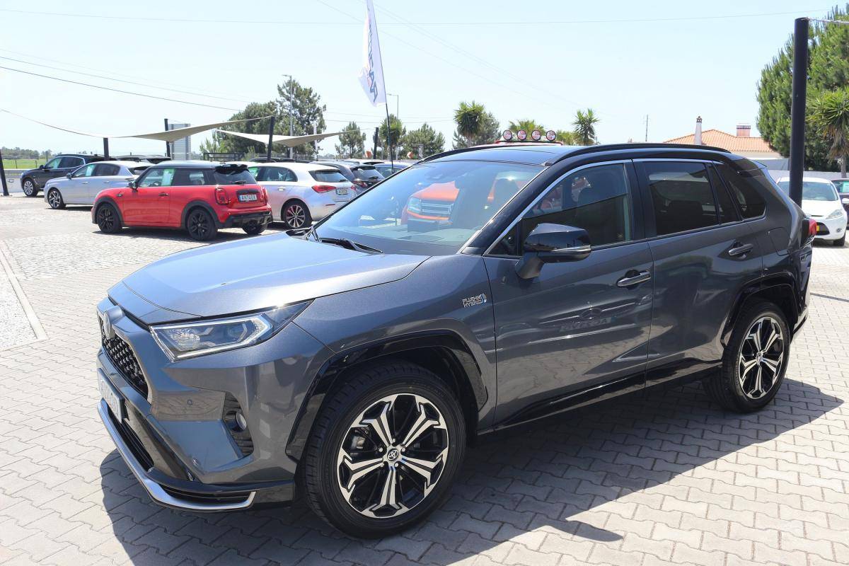 toyota-rav4-2021-hibrido-a-gasolina-2487cc