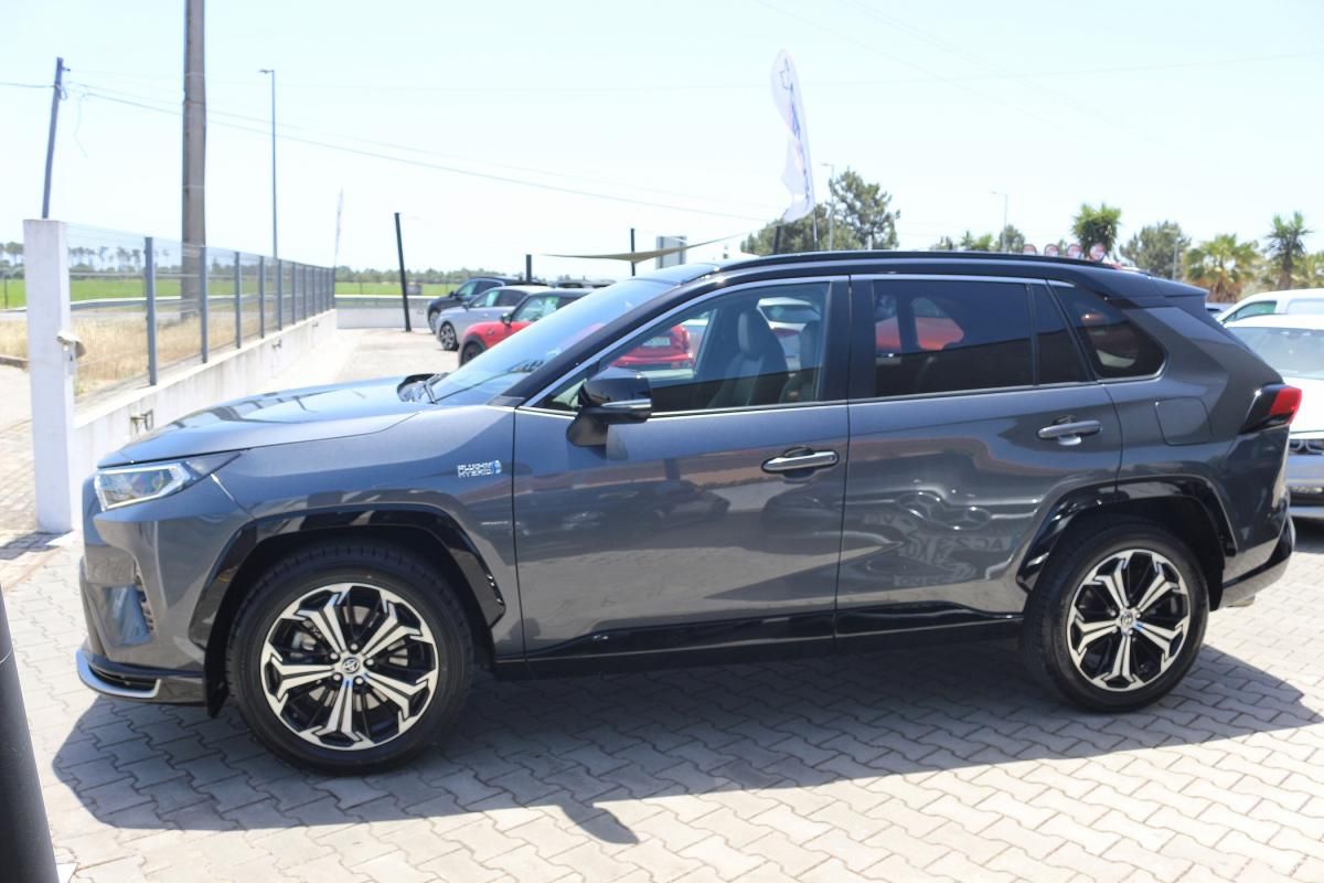 toyota-rav4-2021-hibrido-a-gasolina-2487cc