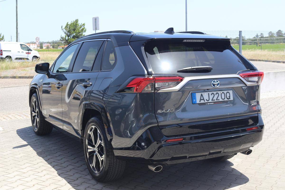 toyota-rav4-2021-hibrido-a-gasolina-2487cc