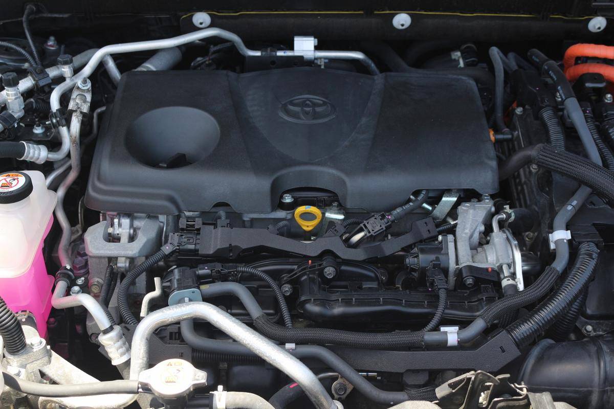 toyota-rav4-2021-hibrido-a-gasolina-2487cc