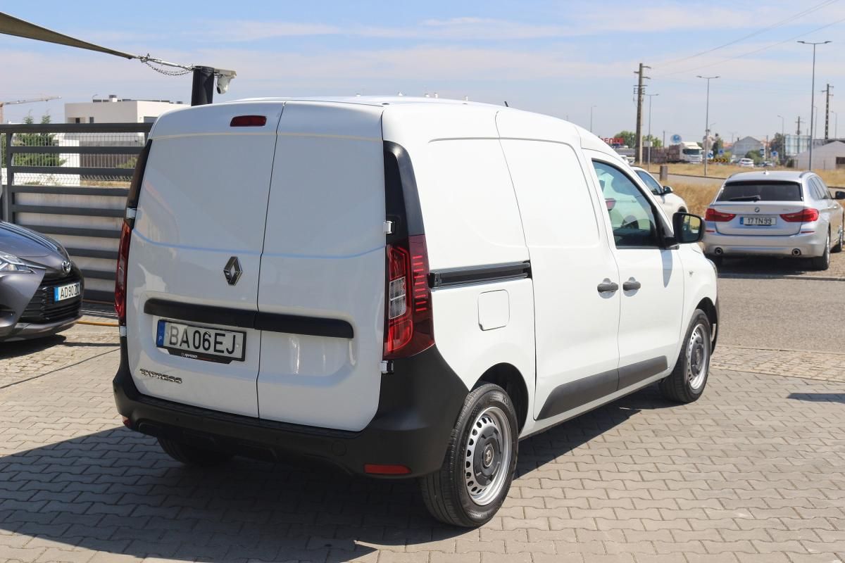renault-express-2023-diesel-1461cc