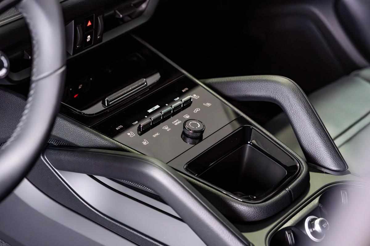 porsche-cayenne-2025-hibrido-a-gasolina-2995cc