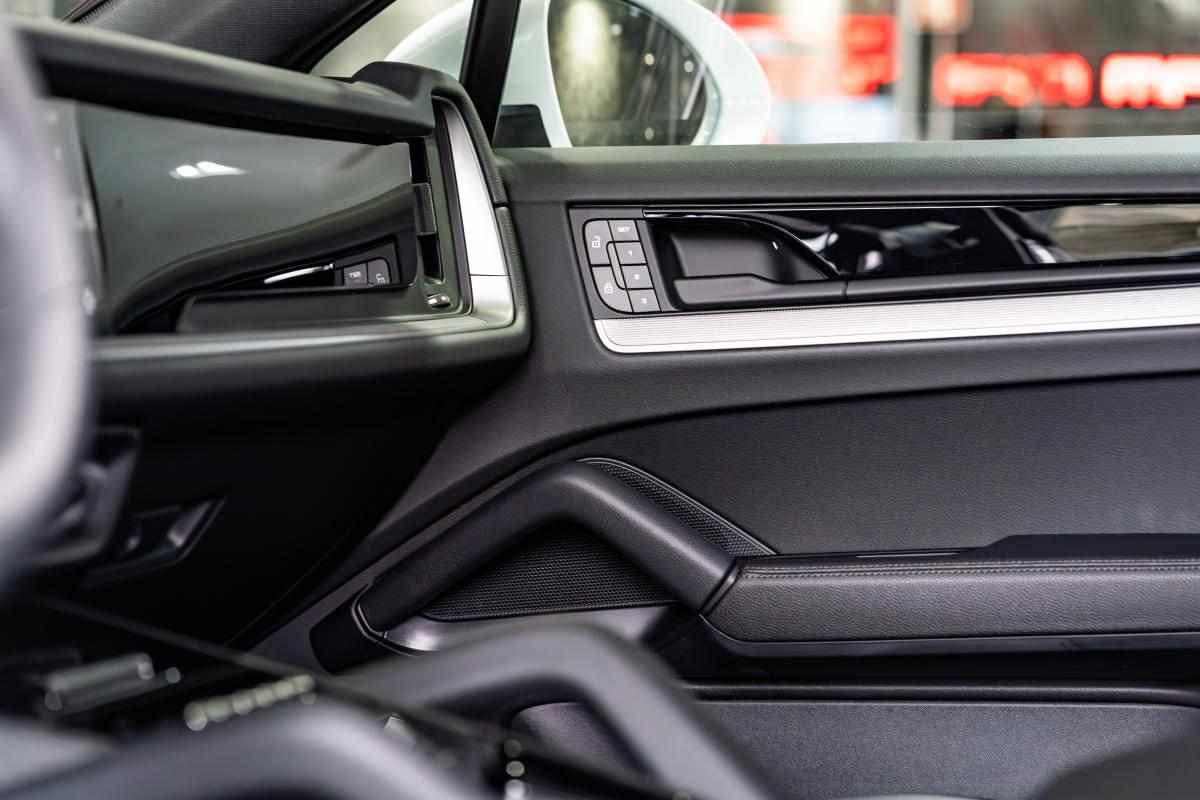 porsche-cayenne-2025-hibrido-a-gasolina-2995cc