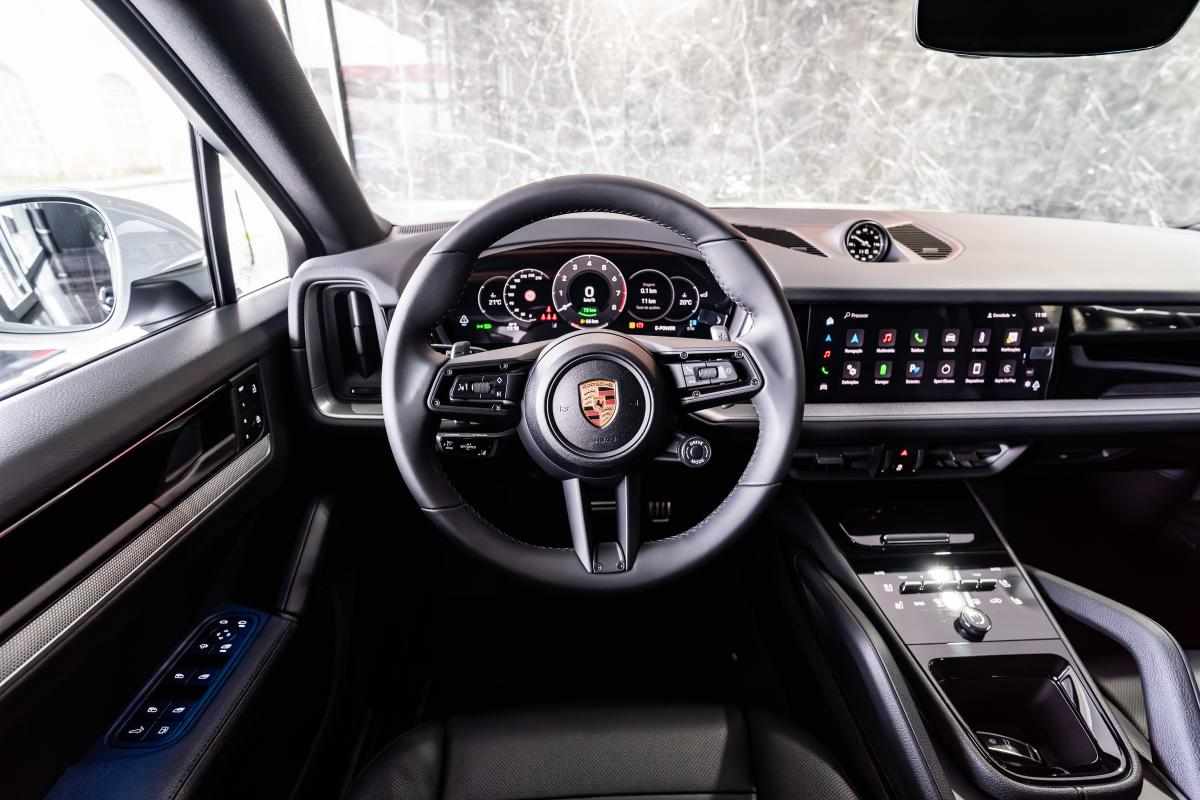porsche-cayenne-2025-hibrido-a-gasolina-2995cc