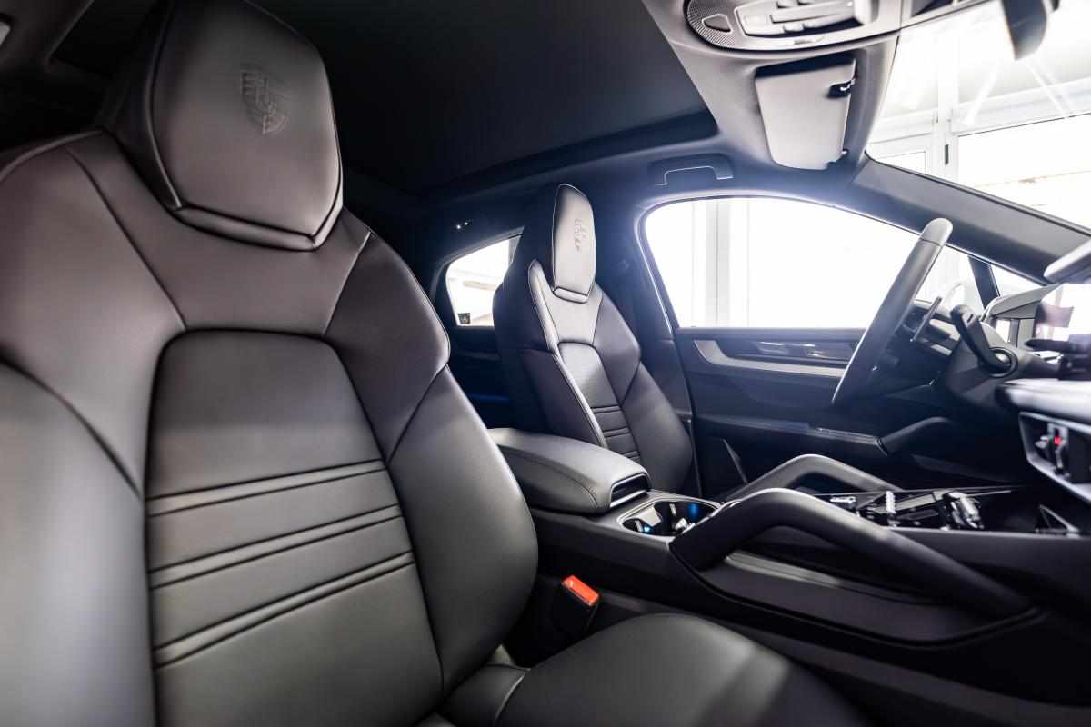 porsche-cayenne-2025-hibrido-a-gasolina-2995cc