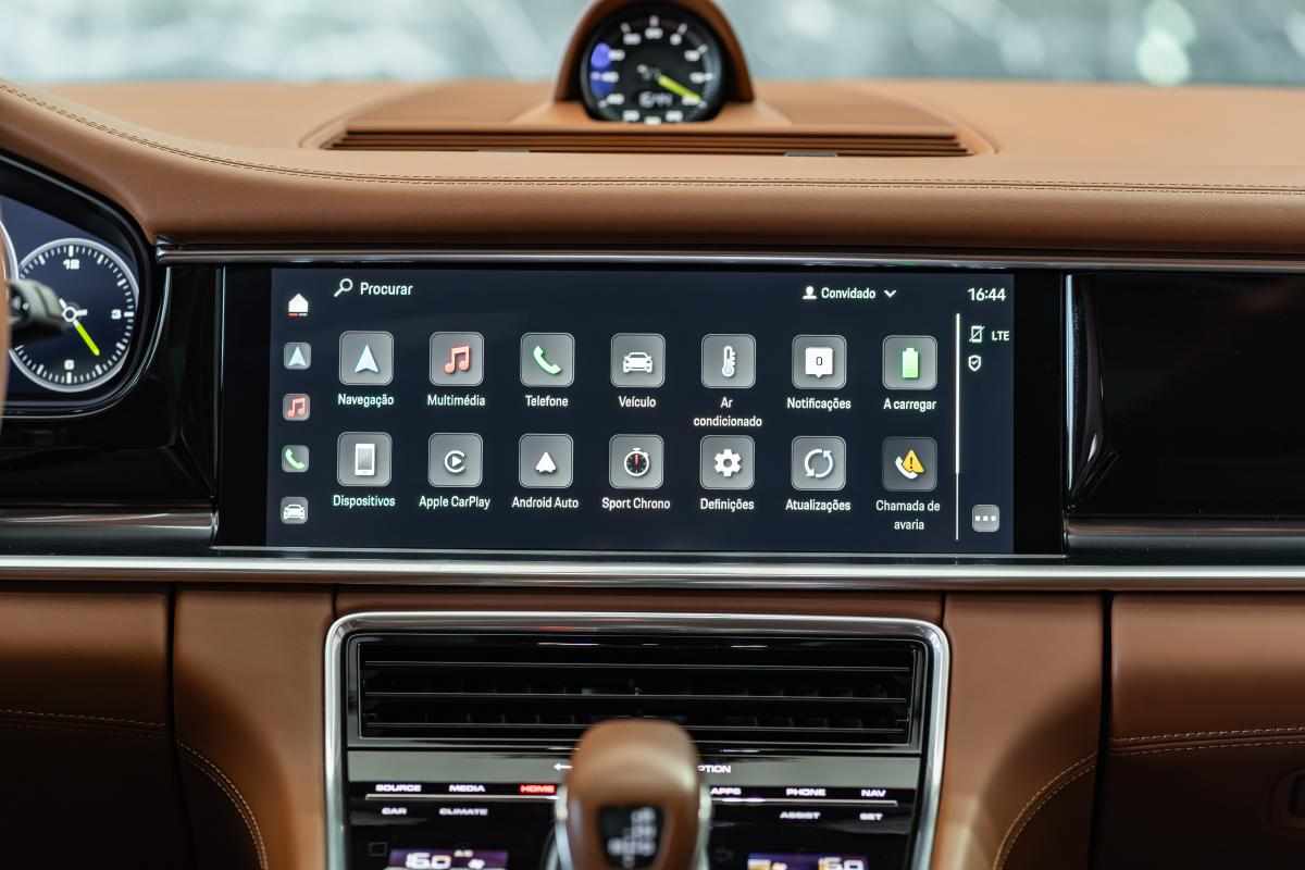porsche-panamera-4s-e-hybrid-2023-gasolina-2894cc