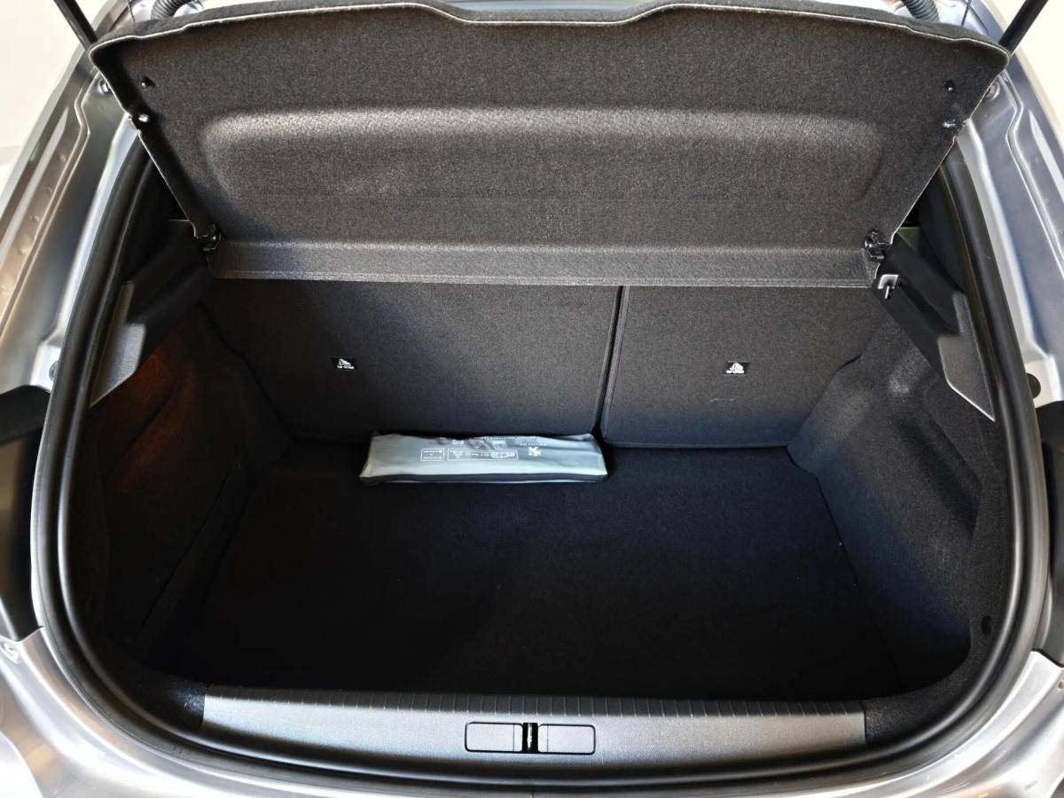 peugeot-208-2020-gasolina-1199cc