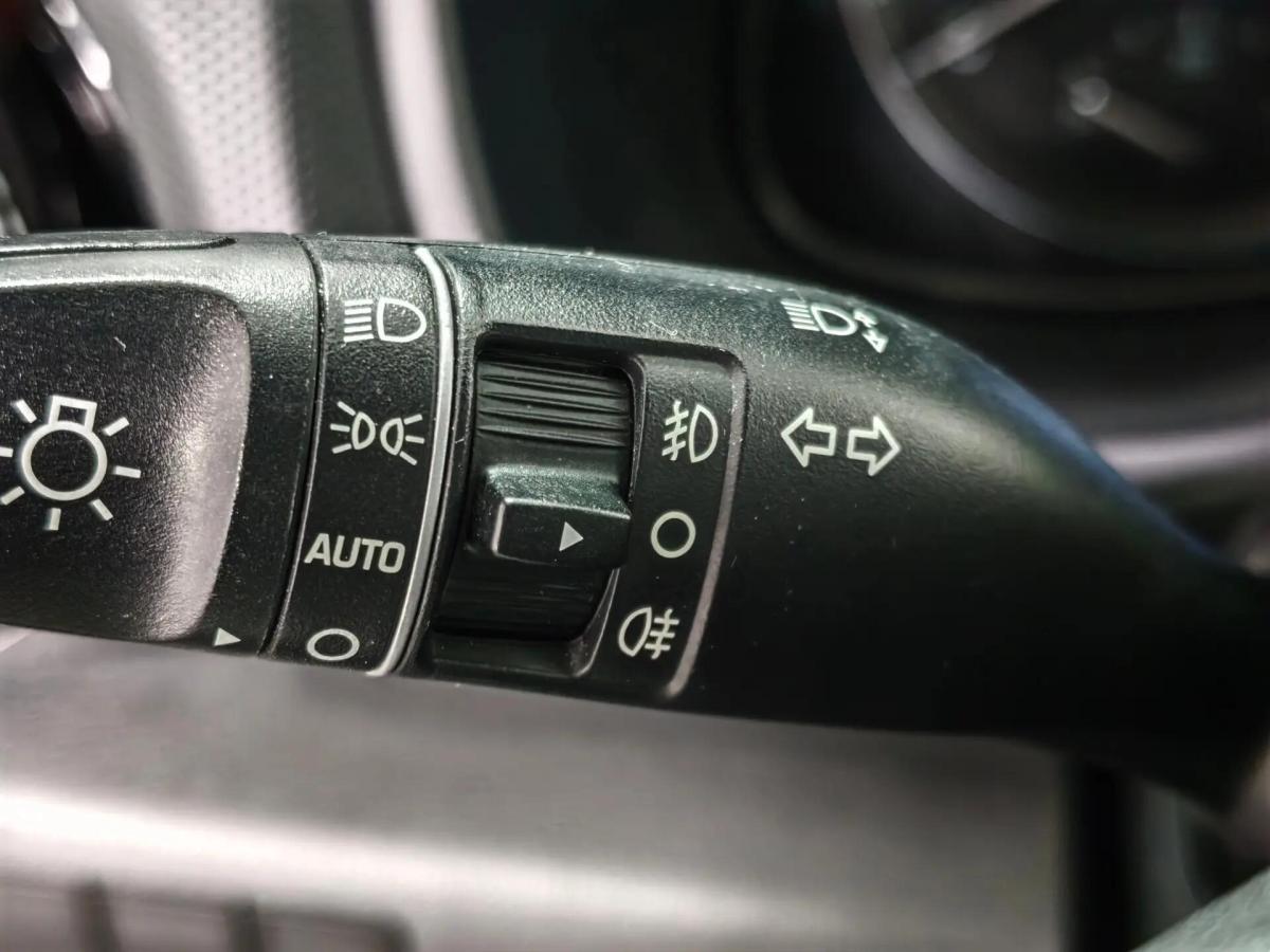 hyundai-kauai-2019-gasolina-998cc