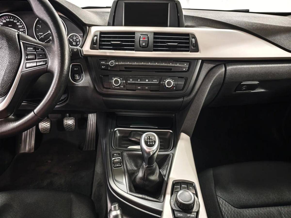 bmw-serie-3-316-d-touring-2015-diesel-1995cc