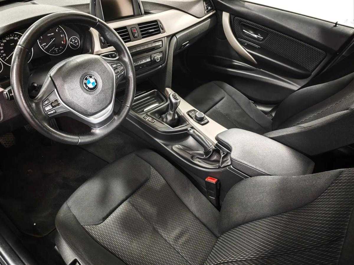 bmw-serie-3-316-d-touring-2015-diesel-1995cc