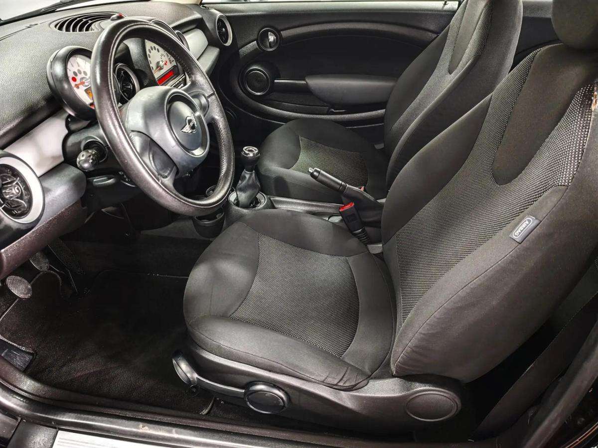 mini-cooper-2011-gasolina-1598cc