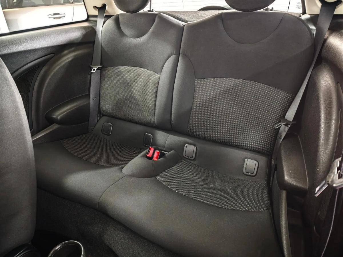mini-cooper-2011-gasolina-1598cc