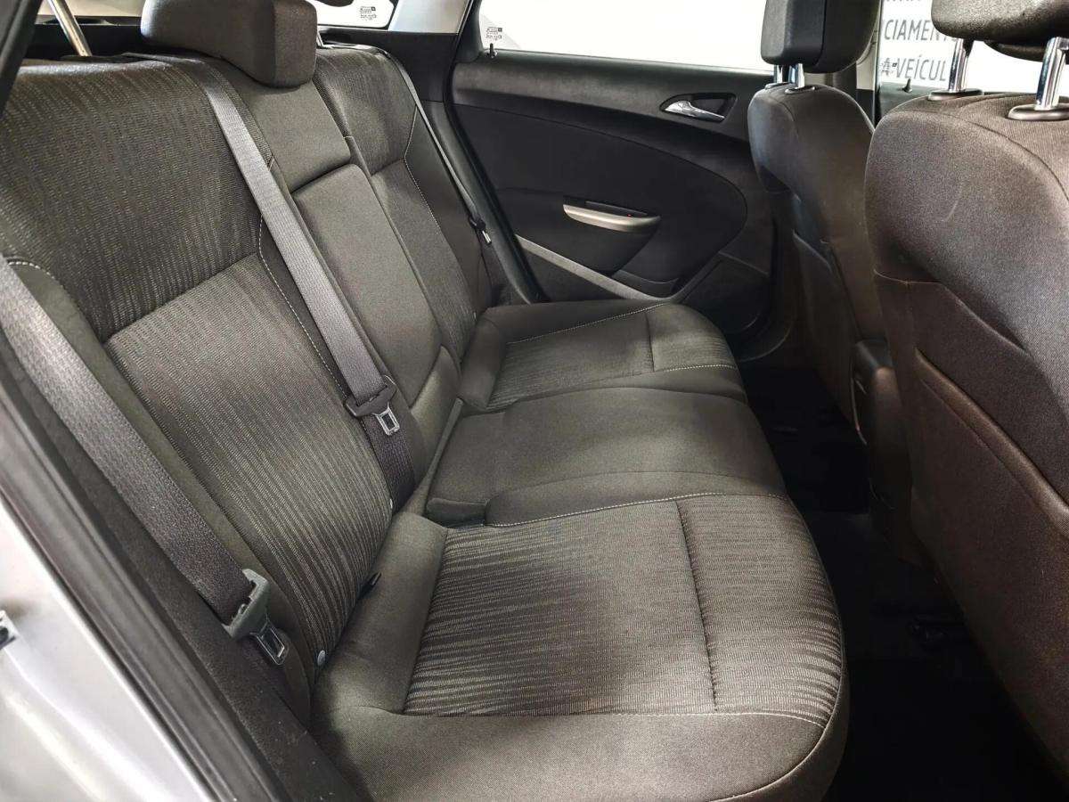 opel-astra-sport-tourer-2012-diesel-1956cc