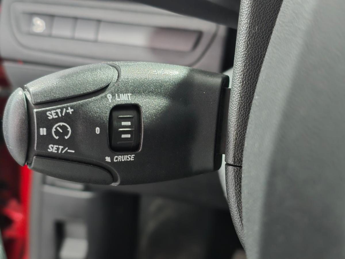 peugeot-208-2018-gasolina-1199cc