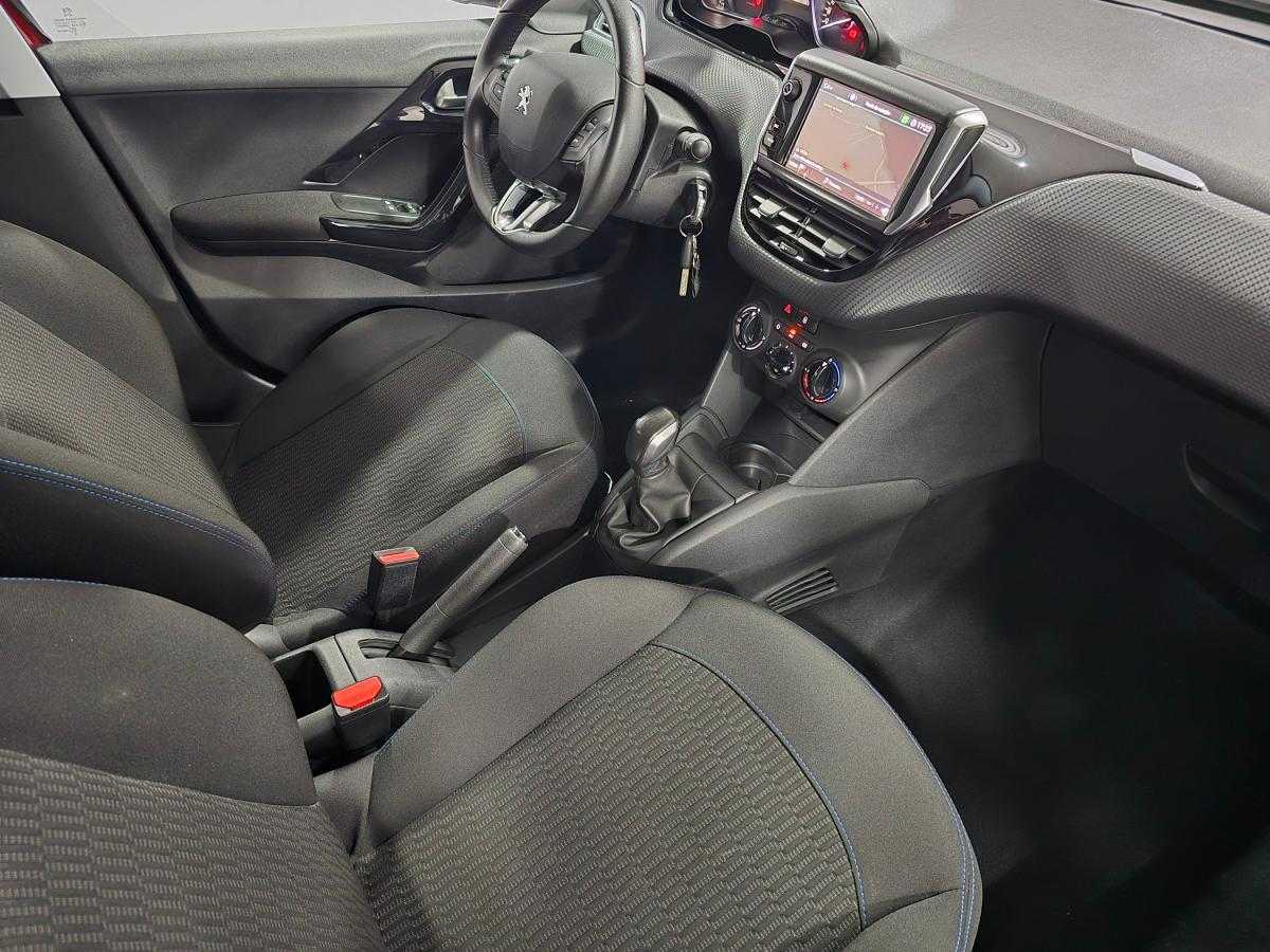 peugeot-208-2018-gasolina-1199cc