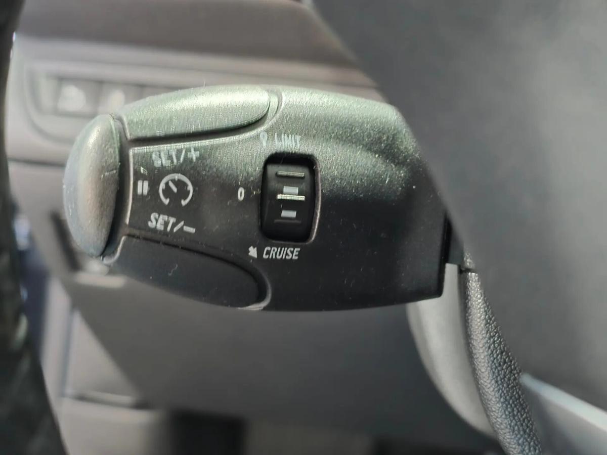 peugeot-208-2014-diesel-1560cc