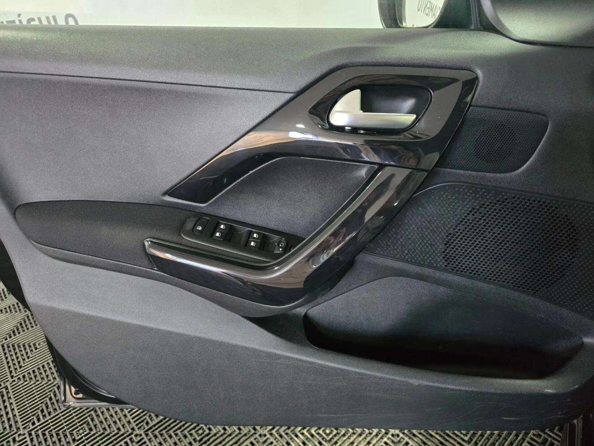 peugeot-208-2014-diesel-1560cc