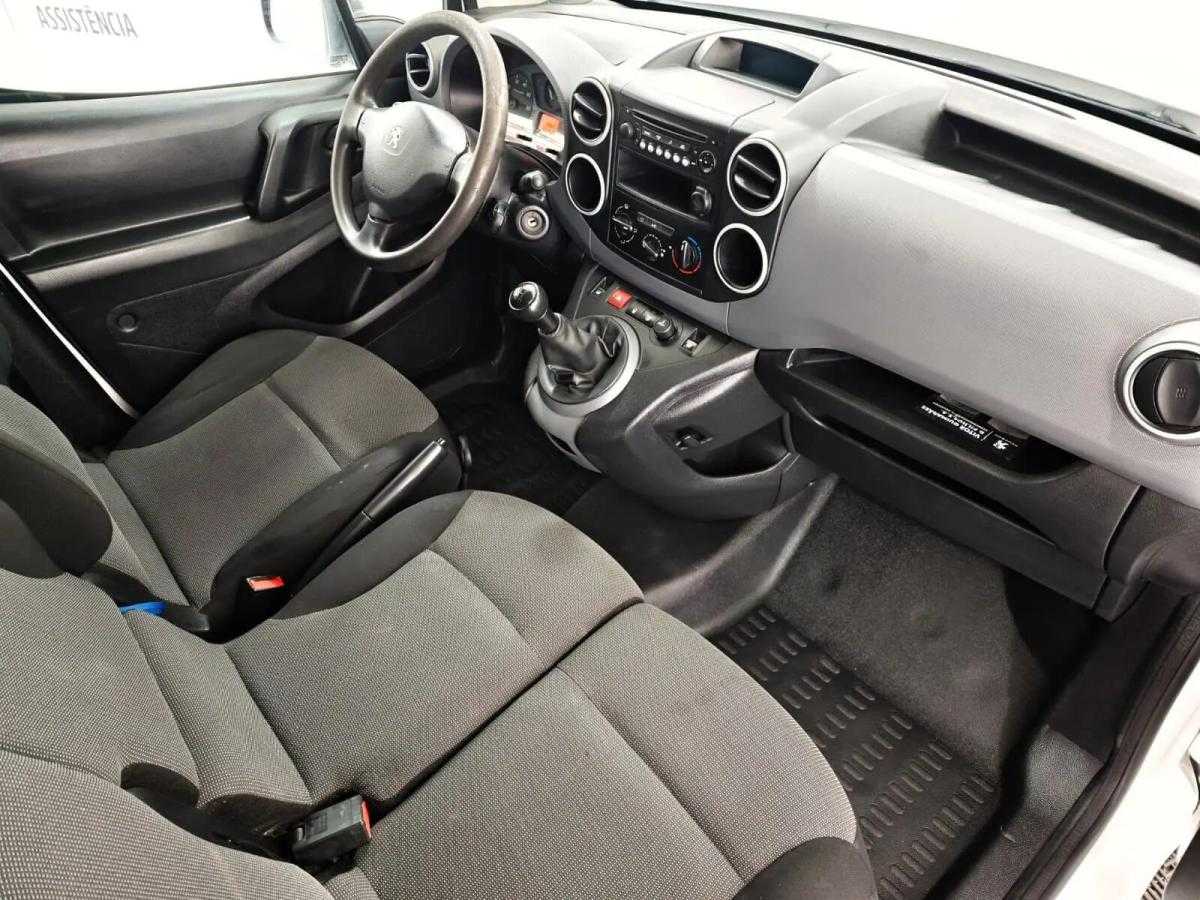 peugeot-partner-2018-diesel-1560cc