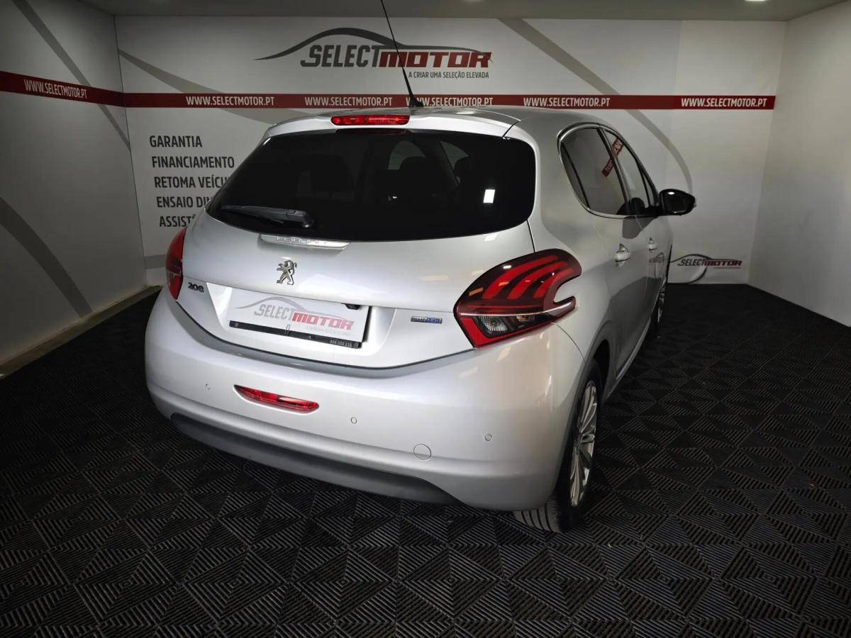 peugeot-208-2015-diesel-1560cc