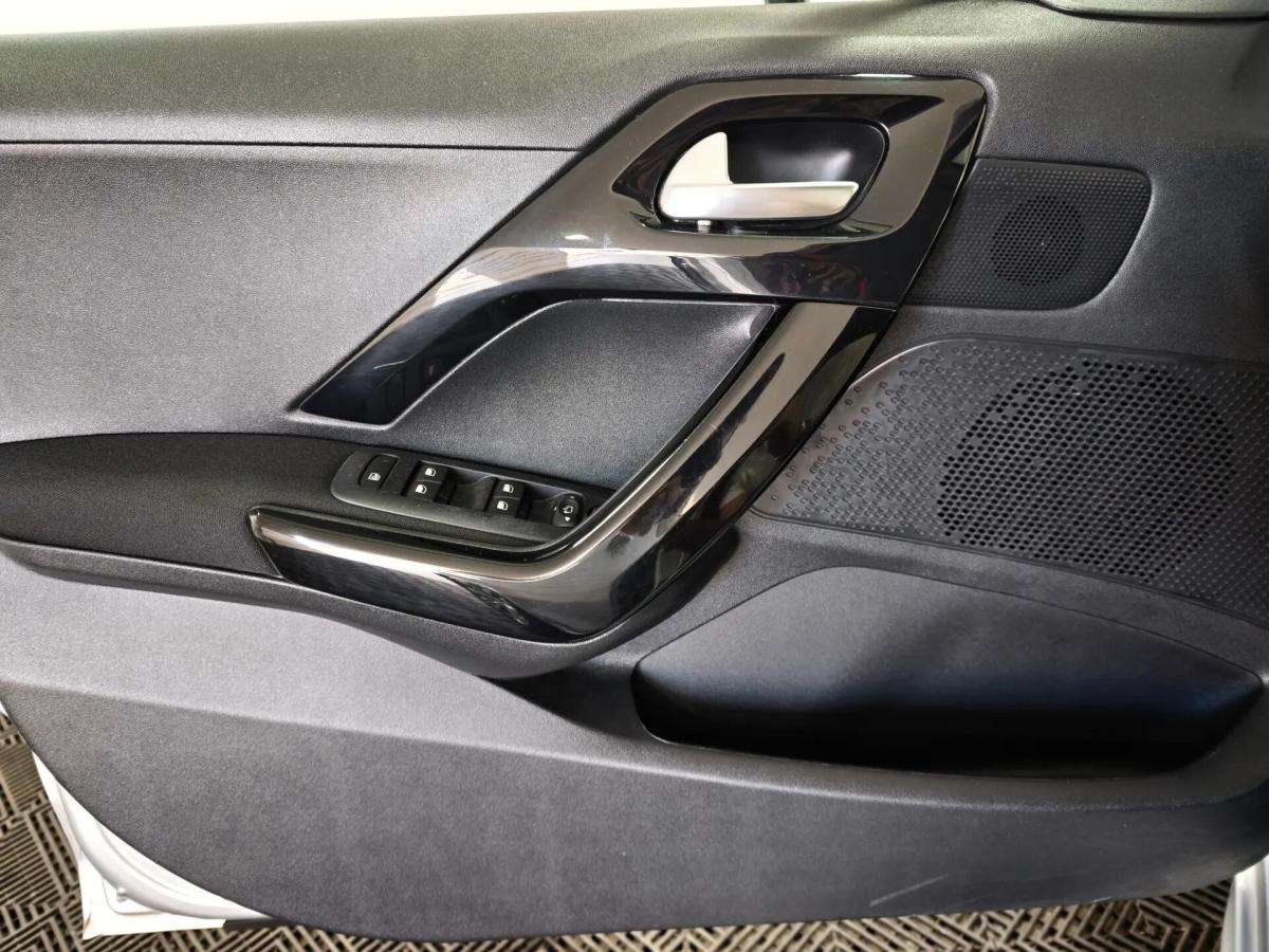 peugeot-208-2015-diesel-1560cc