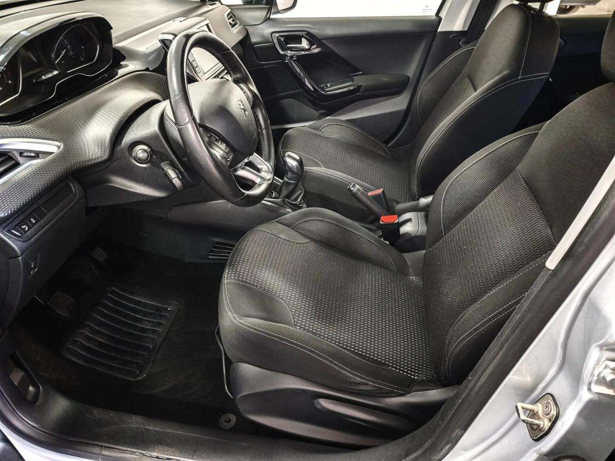 peugeot-208-2015-diesel-1560cc